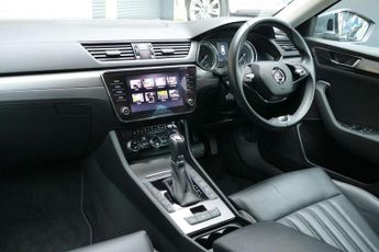 Skoda Superb 1.4 TSI iV SE L DSG 5dr