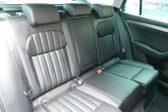 Skoda Superb 1.4 TSI iV SE L DSG 5dr