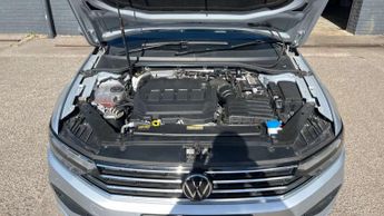 Volkswagen Passat 2.0 TDI EVO SCR SEL 5dr DSG