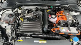 Volkswagen Golf 1.4 TSI eHybrid Style 5dr DSG