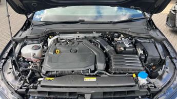 Volkswagen Golf 1.5 eTSI 150 Style 5dr DSG