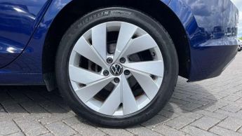 Volkswagen Golf 1.5 eTSI 150 Style 5dr DSG