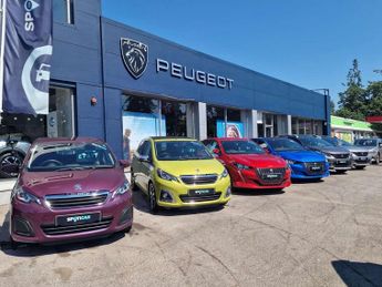 Peugeot 208 1.2 PureTech 100 Active Premium + 5dr EAT8