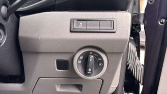 Volkswagen Transporter 2.0 BiTDI 204 Highline Kombi Van DSG