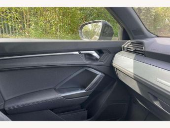 Audi Q3 35 TFSI S Line 5dr S Tronic