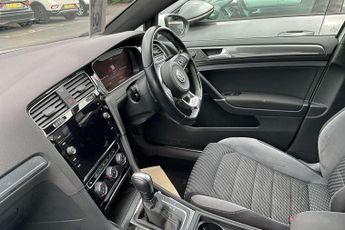 Volkswagen Golf 2.0 TDI R-Line 5dr DSG