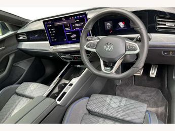 Volkswagen Passat 1.5 TSI eHybrid Black Edition 5dr DSG