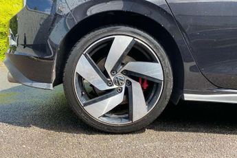Volkswagen Golf 2.0 TSI GTI 5dr DSG