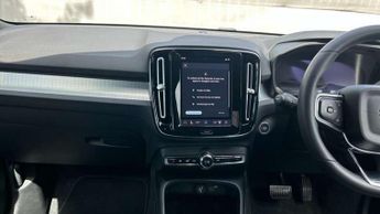 Volvo XC40 2.0 B3P Plus Dark 5dr Auto
