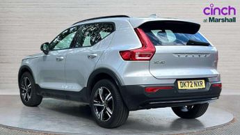 Volvo XC40 2.0 B3P Plus Dark 5dr Auto