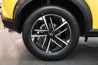 Nissan Juke 1.0 DiG-T N-Connecta 5dr DCT