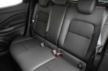 Nissan Juke 1.6 Hybrid N-Connecta 5dr Auto