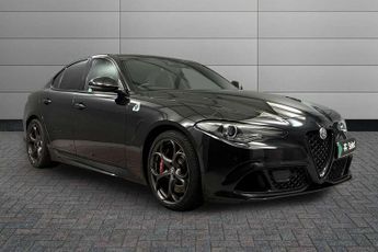 Alfa Romeo Giulia 2.9 V6 BiTurbo Quadrifoglio 4dr Auto [ACC]