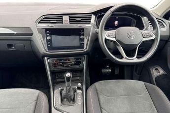 Volkswagen Tiguan 2.0 TDI Elegance 5dr DSG