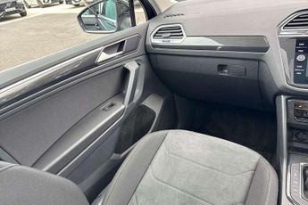 Volkswagen Tiguan 2.0 TDI Elegance 5dr DSG