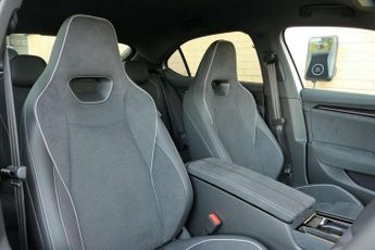 Skoda Superb 1.5 TSI e-TEC Sportline 5dr DSG