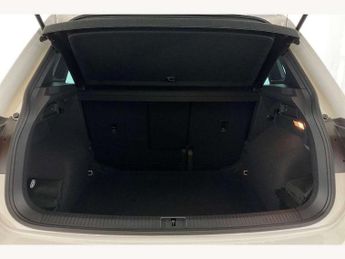 Volkswagen Tiguan 2.0 TDI 200 4Motion R-Line 5dr DSG