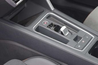 SEAT Leon 1.5 eTSI 150 FR Black Edition 5dr DSG [DAP]