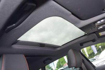 SEAT Leon 1.5 eTSI 150 FR Black Edition 5dr DSG [DAP]