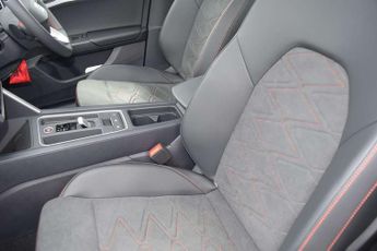 SEAT Leon 1.5 eTSI 150 FR Black Edition 5dr DSG [DAP]