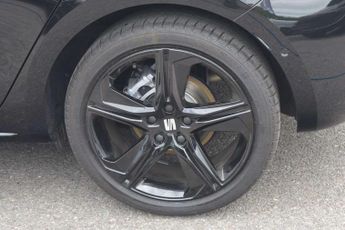 SEAT Leon 1.5 eTSI 150 FR Black Edition 5dr DSG [DAP]