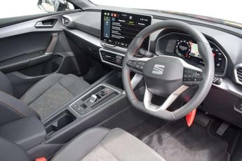 SEAT Leon 1.5 eTSI 150 FR Black Edition 5dr DSG [DAP]