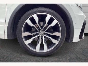 Volkswagen Tiguan 2.0 TDi 150 4Motion R-Line Tech 5dr DSG