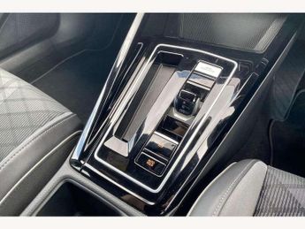 Volkswagen Golf 1.5 eTSI 150 R-Line 5dr DSG