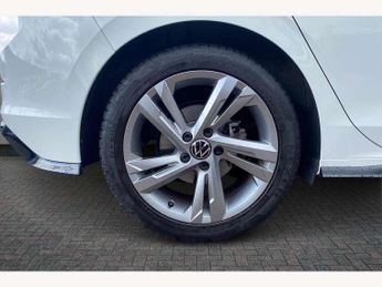 Volkswagen Golf 1.5 eTSI 150 R-Line 5dr DSG