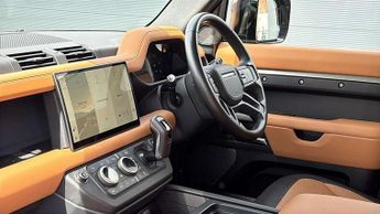 Land Rover Defender 3.0 D300 X-Dynamic HSE 90 3dr Auto