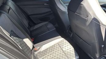 Volkswagen Golf 2.0 TDI 150 R-Line 5dr DSG