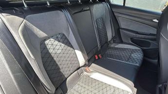 Volkswagen Golf 2.0 TDI 150 R-Line 5dr DSG