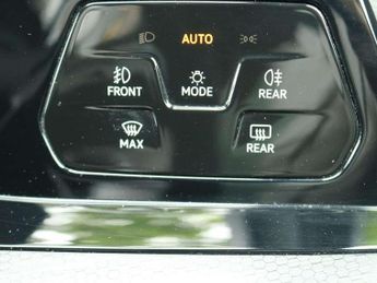 Volkswagen Golf 2.0 TDI 200 GTD 5dr DSG