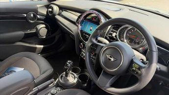 MINI Hatchback 1.5 Cooper Classic 5dr Auto