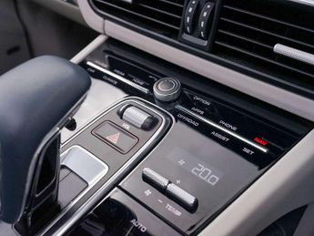 Porsche Cayenne Platinum Edition 5dr Tiptronic S
