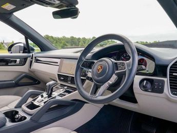Porsche Cayenne Platinum Edition 5dr Tiptronic S