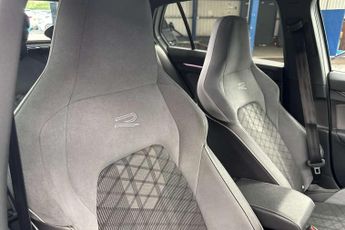 Volkswagen Golf 2.0 TDI 150 R-Line 5dr DSG