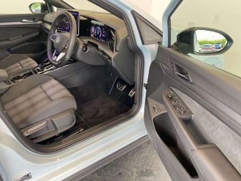 Volkswagen Golf 1.5 TSI 272 GTE eHybrid 5dr DSG
