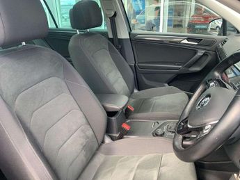 Volkswagen Tiguan 2.0 TDi 190 4Motion SEL 5dr DSG