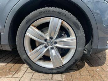 Volkswagen Tiguan 2.0 TDi 190 4Motion SEL 5dr DSG