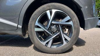 Toyota C-HR 1.8 Hybrid Design 5dr CVT