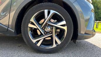 Toyota C-HR 1.8 Hybrid Design 5dr CVT