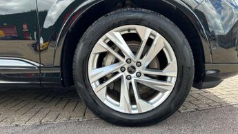 Audi Q7 45 TDI Quattro S Line 5dr Tiptronic
