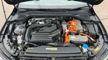 Volkswagen Golf 1.5 TSI 204 Match eHybrid 5dr DSG