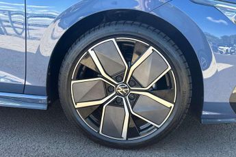 Volkswagen Golf 2.0 TDI 150 Black Edition 5dr DSG