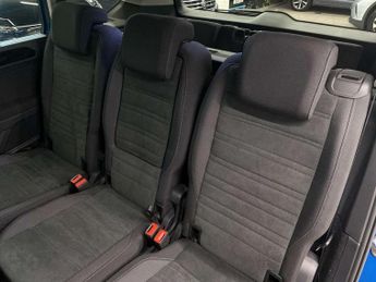 Volkswagen Touran 1.5 TSI EVO SEL 5dr DSG