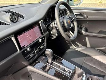 Porsche Macan 5dr PDK