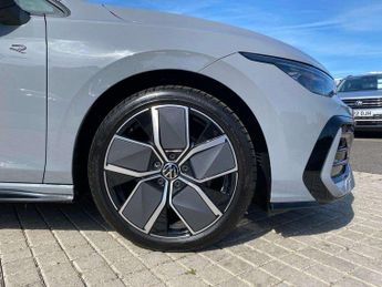 Volkswagen Golf 1.5 eTSI 150 Black Edition 5dr DSG