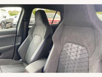Volkswagen Golf 1.5 eTSI 150 Black Edition 5dr DSG
