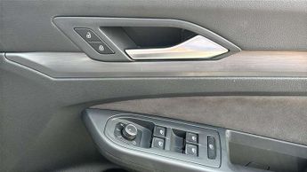 Volkswagen Golf 1.5 eTSI 150 Style 5dr DSG